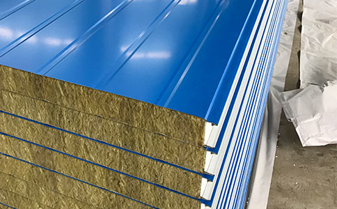 夾芯板的優(yōu)點(diǎn)和使用材料有哪些？